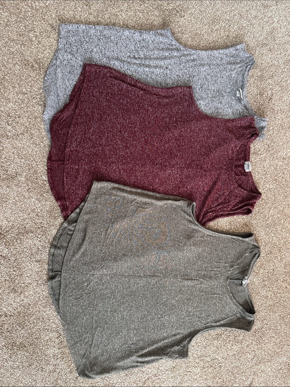 A new day tank top - set of 3